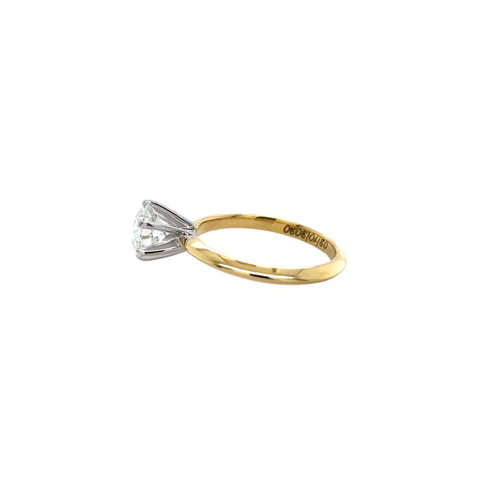 18K Gold .90ct Round Brilliant Diamond Solitaire Engagement Ring - Image 3