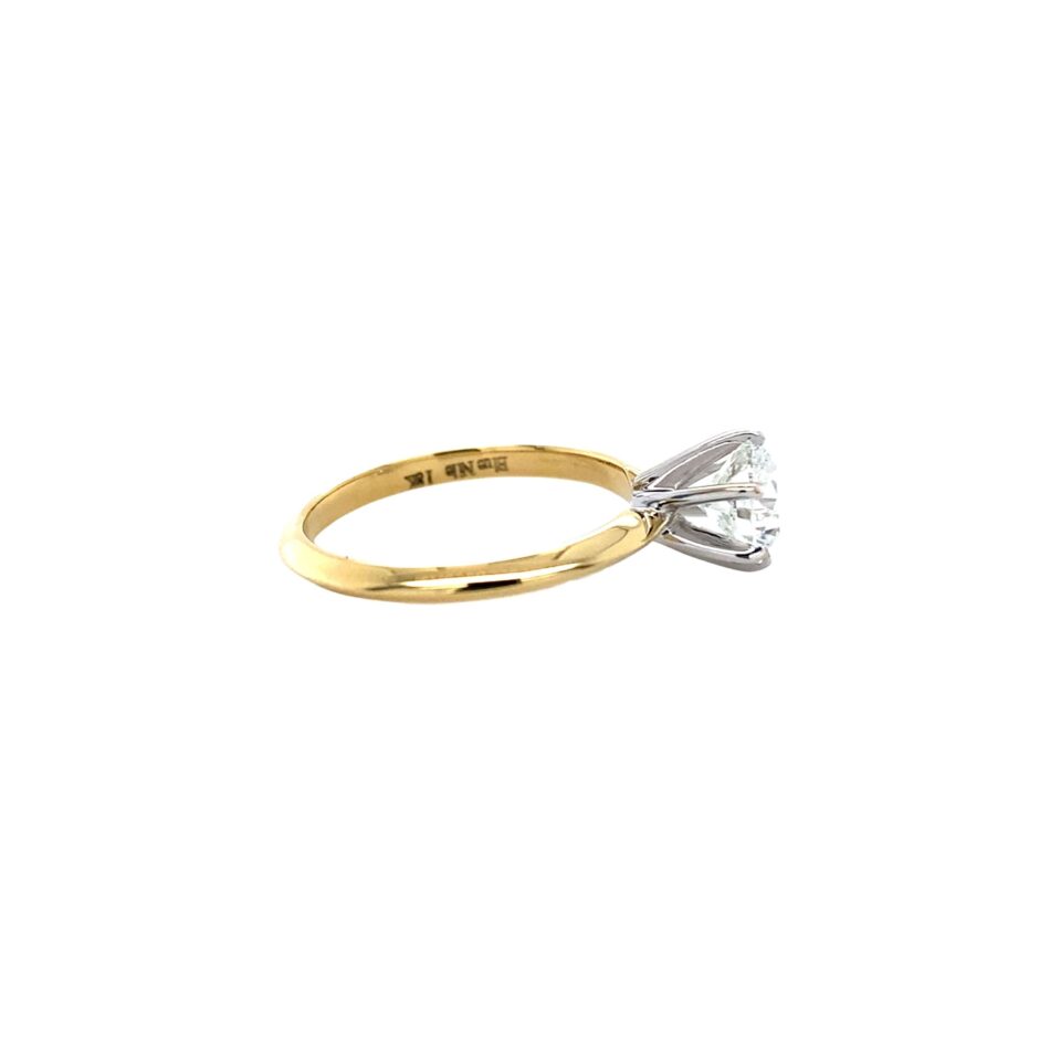 18K Gold .90ct Round Brilliant Diamond Solitaire Engagement Ring - Image 5