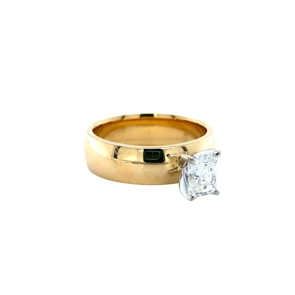 18K Gold .75ct Radiant Diamond Solitaire Ring - Image 6