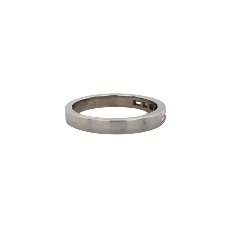 14K White Gold .14ctw Baguette Diamond Band - Image 5